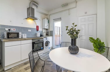 Bridlington Street, Bobbers Mill, Nottingham - Image 2